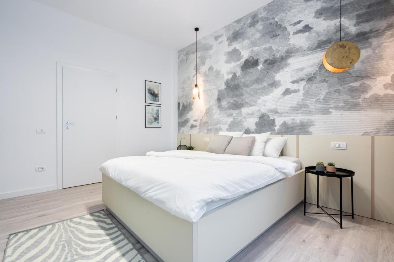 Four Bedroom Apartment, Old Town Bukares Bagian luar foto